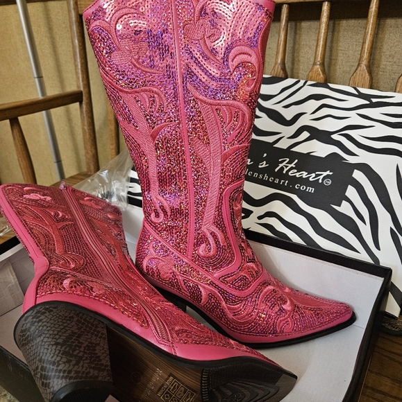 Cowboy boots - Picture 1 of 2
